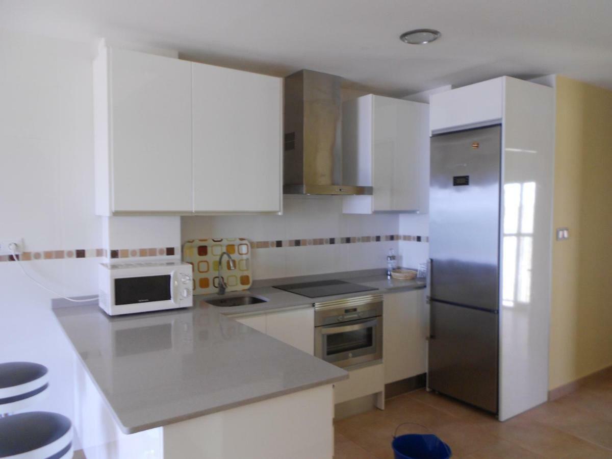 Salome Beach Apartments ลอสอัลกาซาเรส ภายนอก รูปภาพ