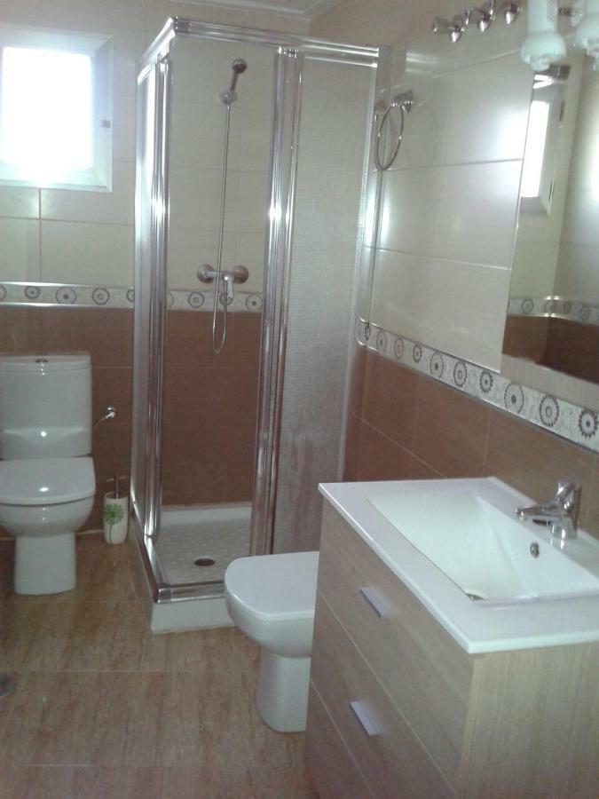 Salome Beach Apartments ลอสอัลกาซาเรส ภายนอก รูปภาพ